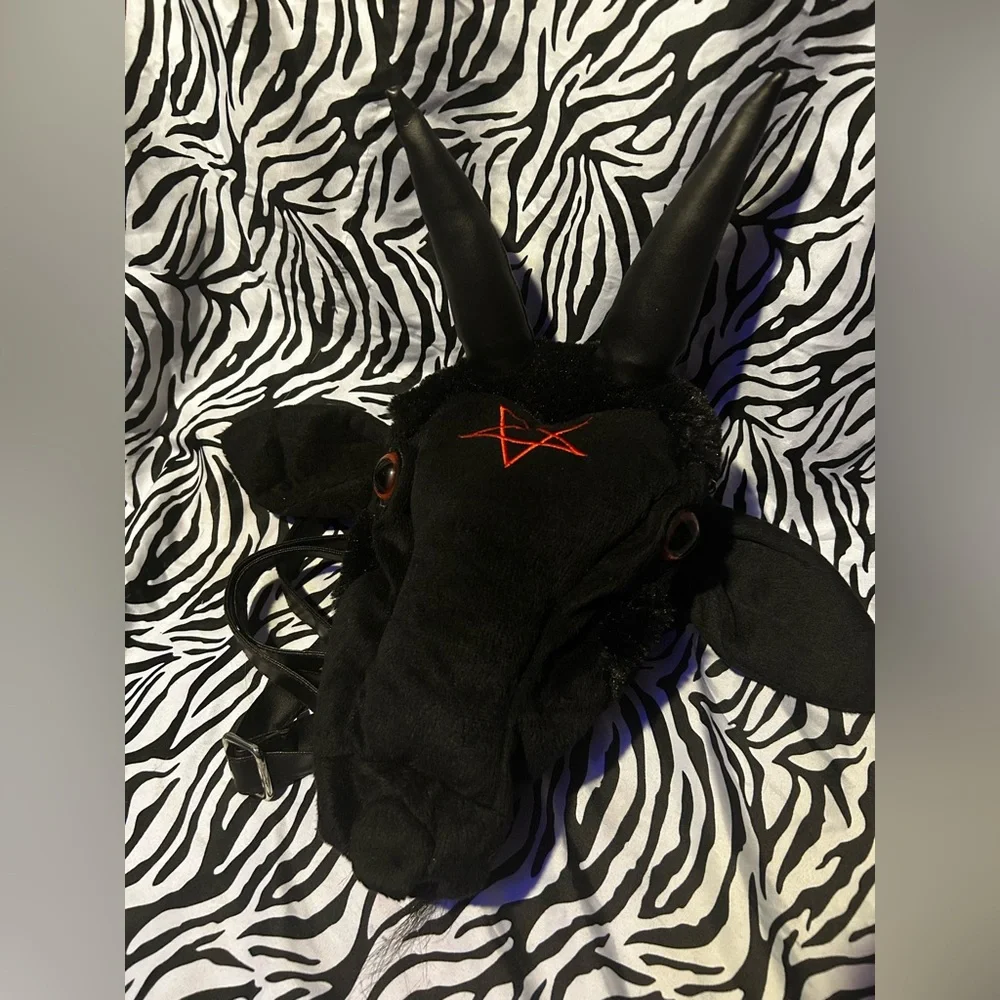 Kreepsville Black and Red Shoulder Bag - Picture 1 of 5